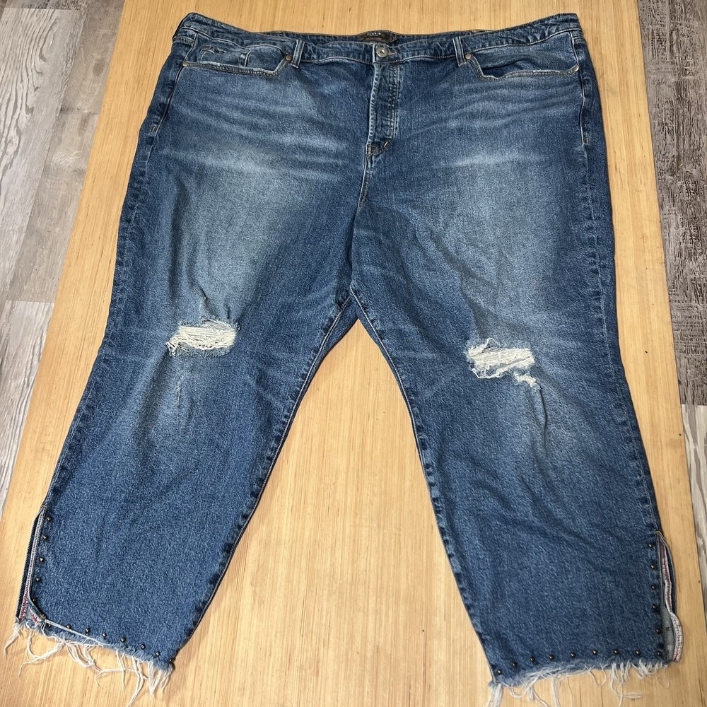 Torrid Jeans Womens 30R Blue Denim Distressed High Straight Button Fly Stud Slit